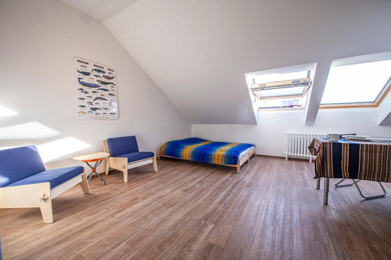 Blue President Apartment บราติสลาวา ภายนอก รูปภาพ